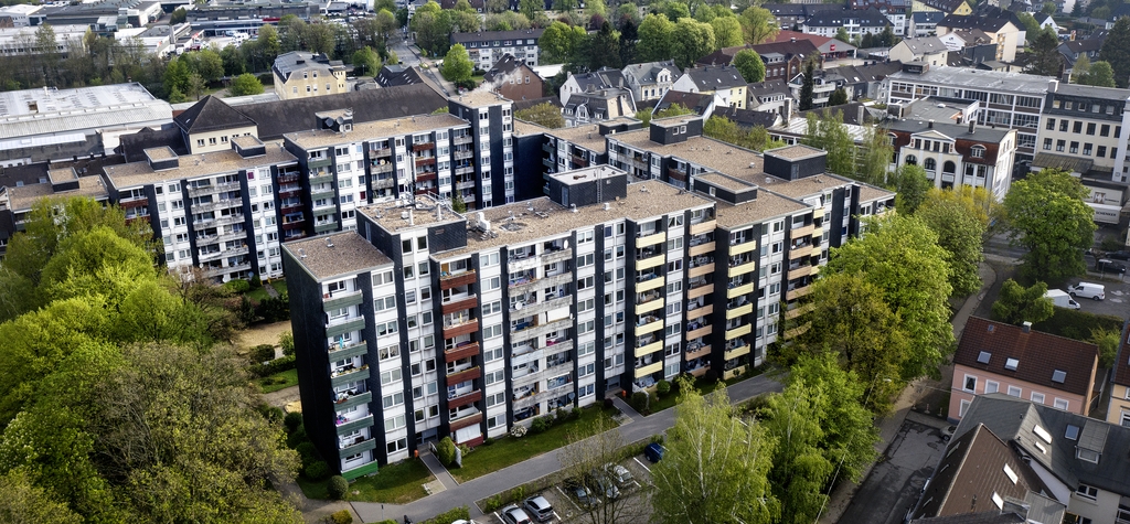 Dank TECEsystem konnten die Versorgungsschächte aller Bäder eines großen Mehrfamilienhauses im bewohnten Zustand saniert werden. Dies war aus Brandschutzgründen dringend notwendig.