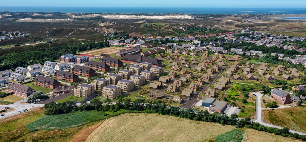 On the popular German island of Sylt, a new residential neighbourhood is being built on around 18 hectares of land - the dune park List.